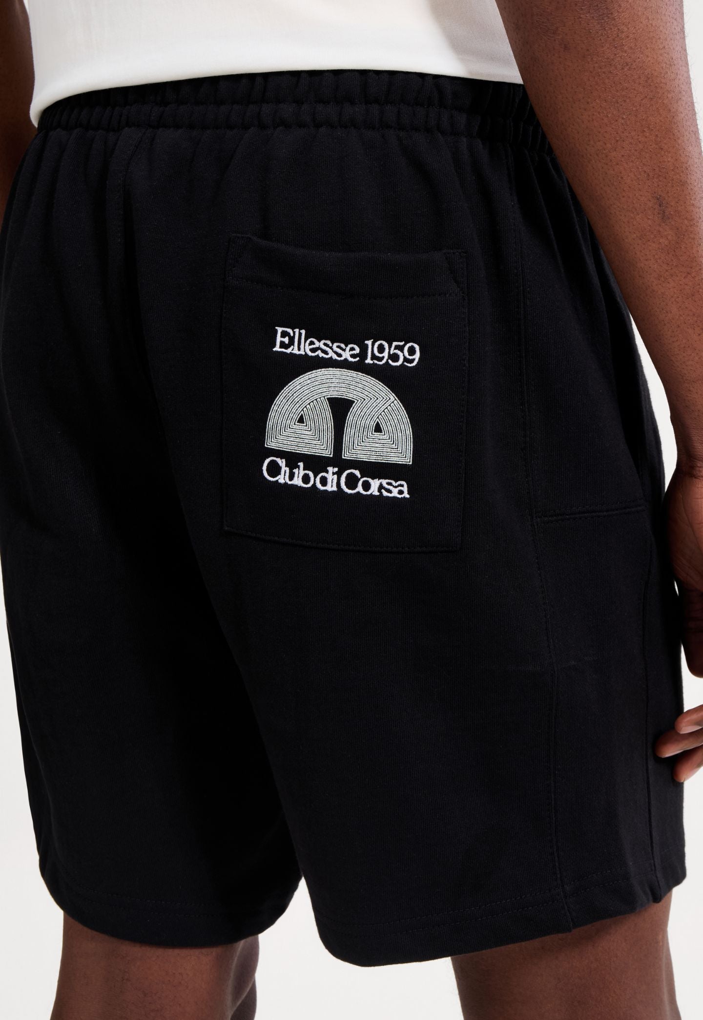 Black מכנסיים קצרים לגברים Club Di Corsa ELLESSE‎