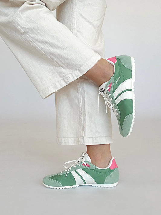 סניקרס לנשים Pallaracer Flame