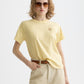 Lavender טי שירט קצרה לנשים Regular Fit עם הדפס קטן בחזה SCOTCH & SODA