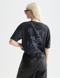 Lavender טי שירט קצרה לנשים Washed Artwork SCOTCH & SODA