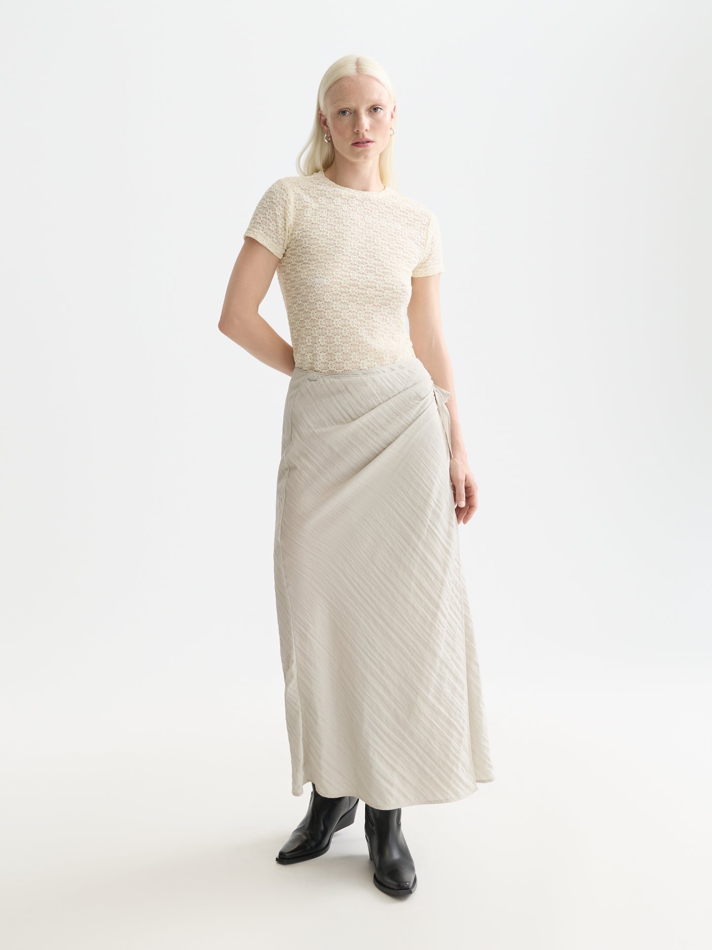 White Smoke טי שירט קצרה לנשים Open Structure SCOTCH & SODA