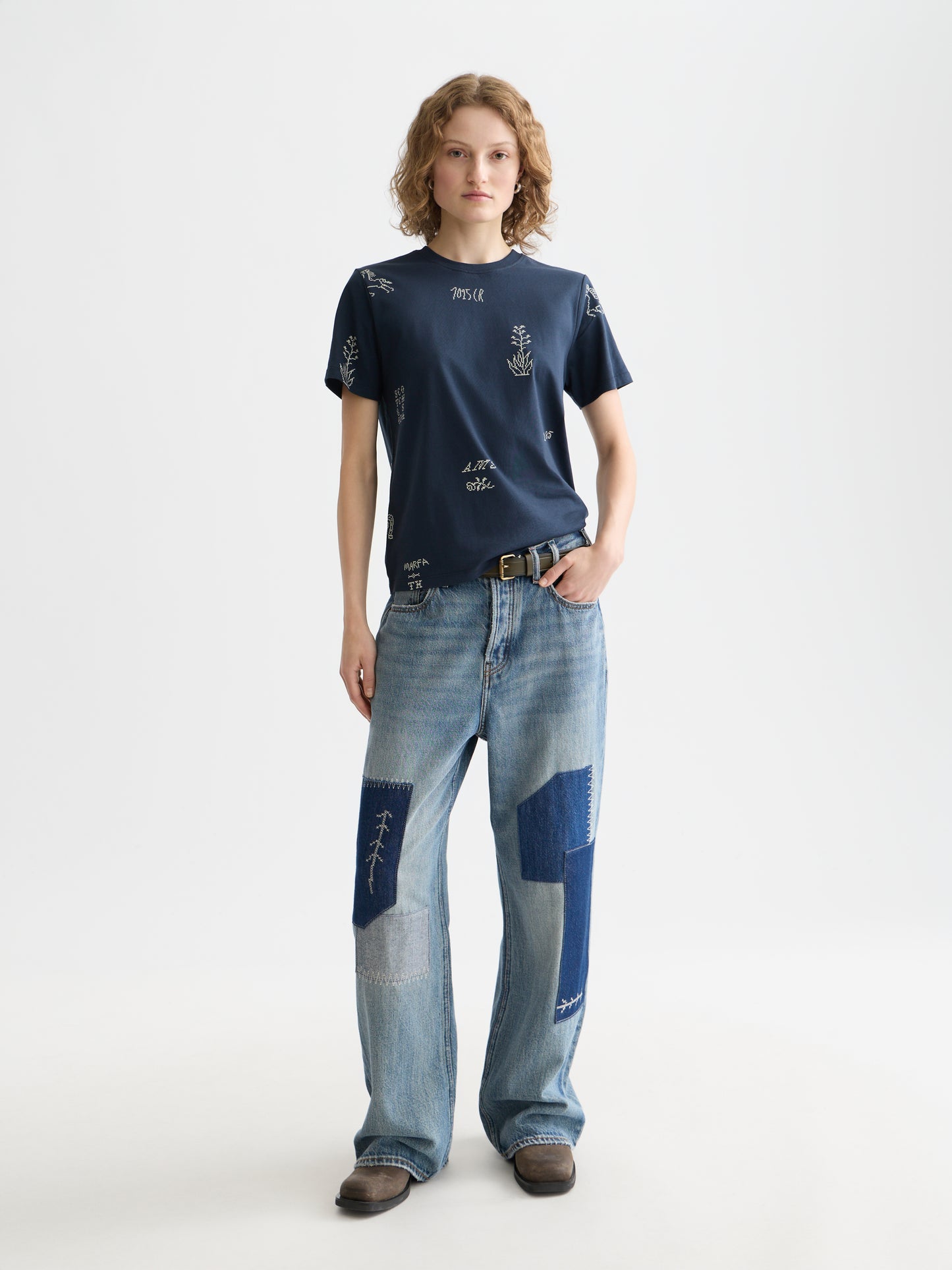 White Smoke טי שירט קצרה לנשים Printed Regular Fit SCOTCH & SODA