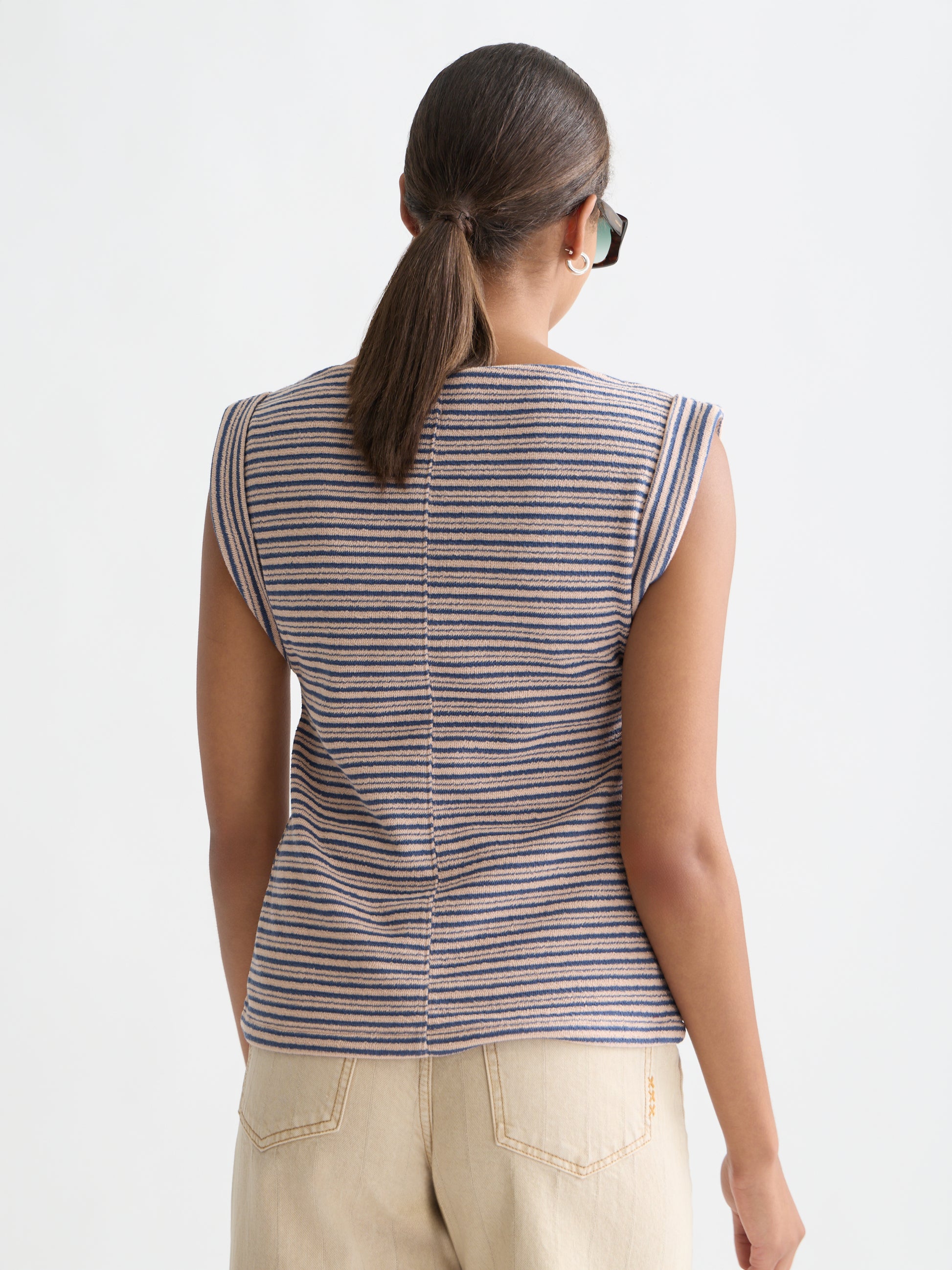 Slate Gray טי־שירט פסים עם שרוולים מקופלים לנשים Striped SCOTCH & SODA