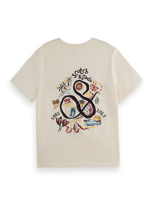 White Smoke טי שירט לנשים Washed Artwork - מהדורת 40 שנה SCOTCH & SODA