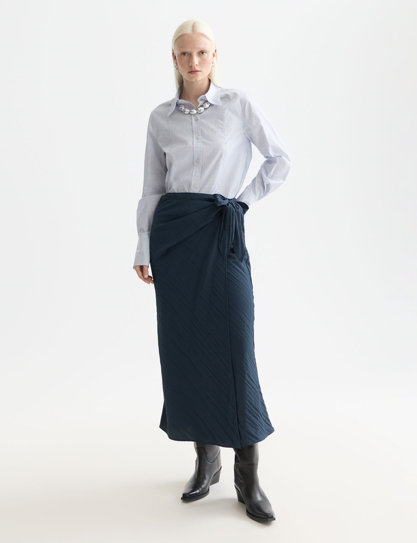 White Smoke חולצה מכופתרת ארוכה לנשים Regular Fit Poplin Shirt SCOTCH & SODA