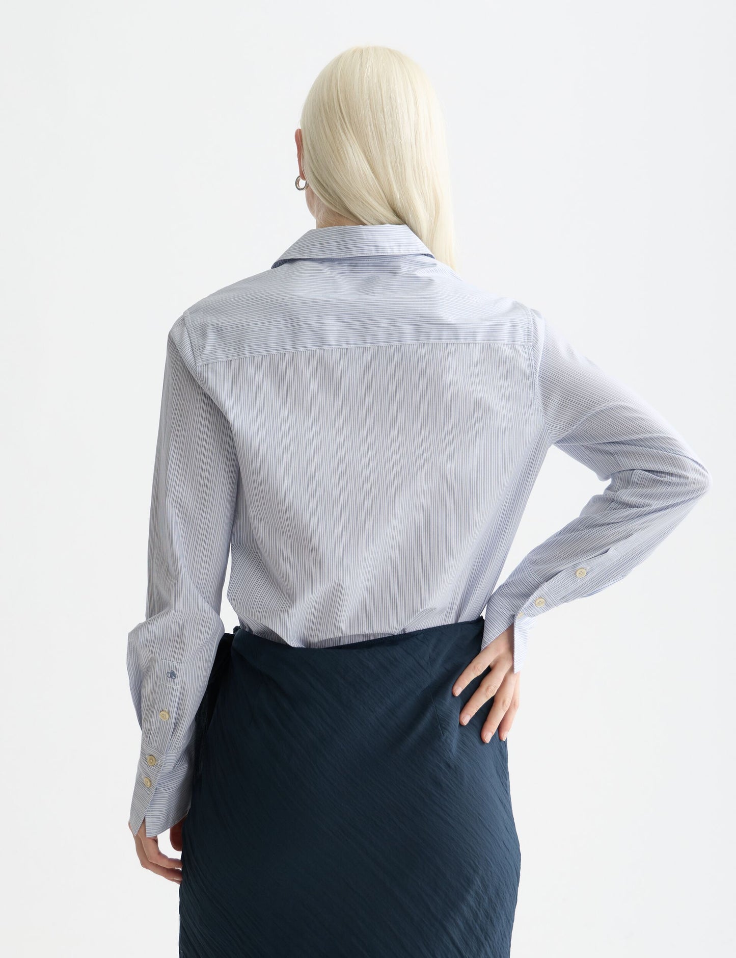 White Smoke חולצה מכופתרת ארוכה לנשים Regular Fit Poplin Shirt SCOTCH & SODA