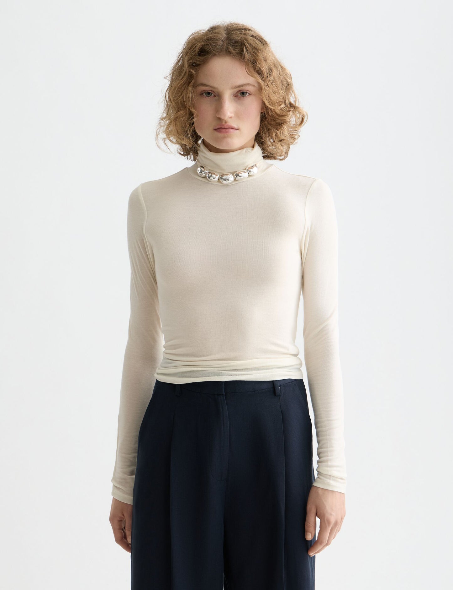 Lavender חולצת גולף דקה לנשים Core Roll Up Neck SCOTCH & SODA