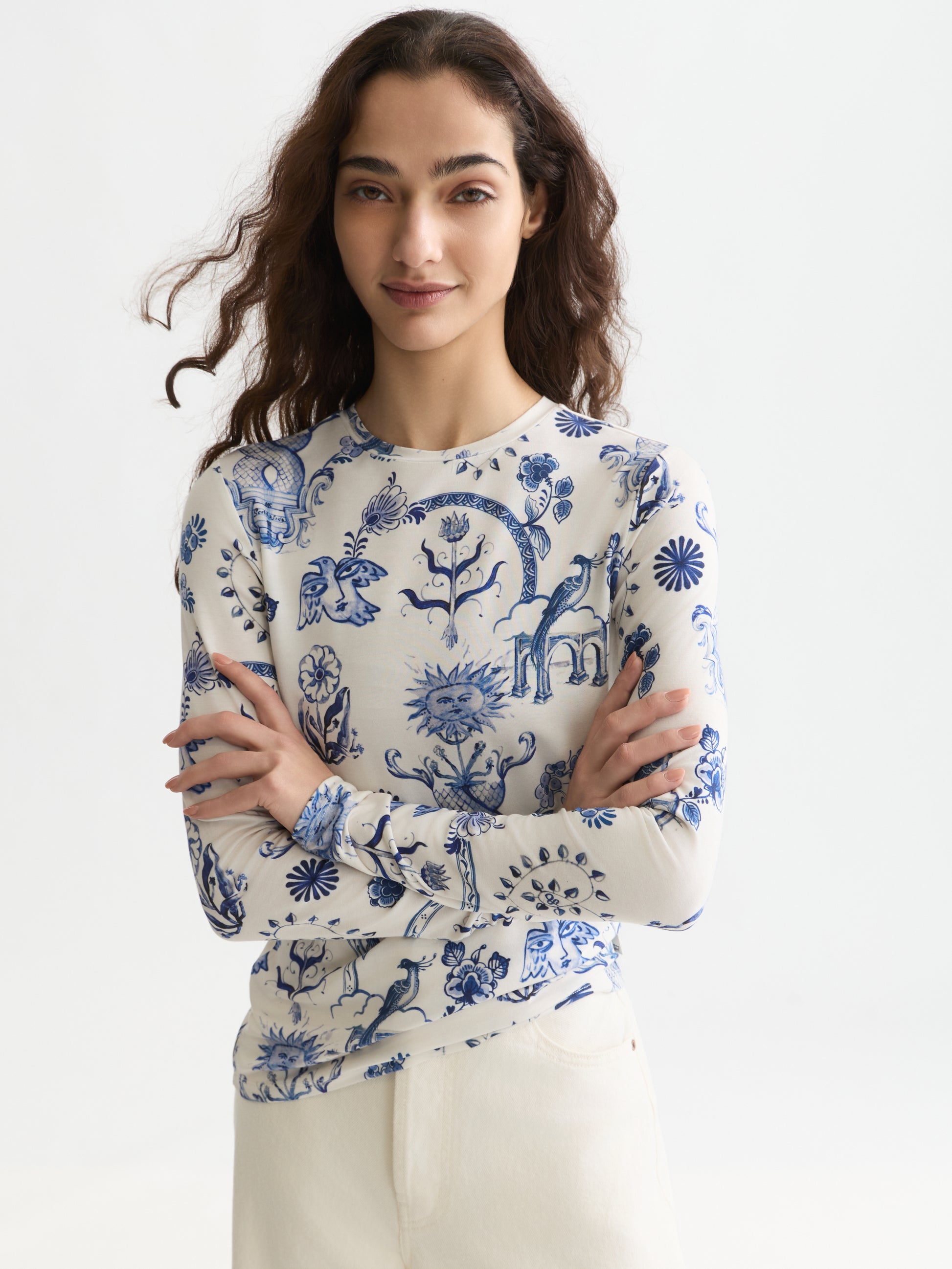 White Smoke טי שירט ארוכה לנשים Printed SCOTCH & SODA