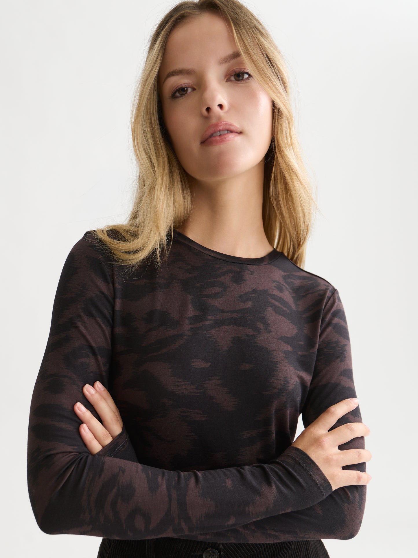 Lavender טי שירט ארוכה לנשים All Over Printed SCOTCH & SODA