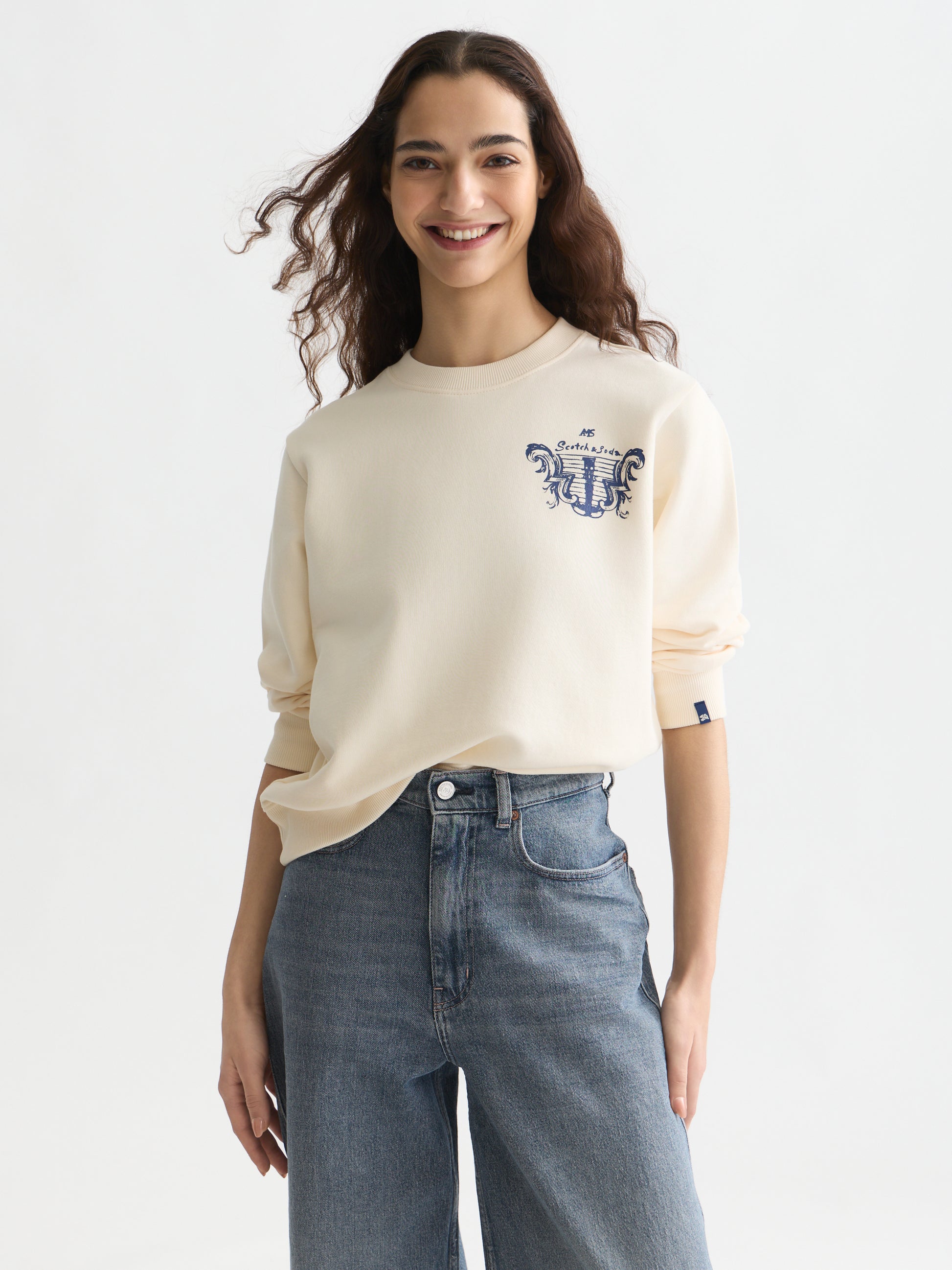 Lavender סווטשירט לנשים Chest Artwork SCOTCH & SODA
