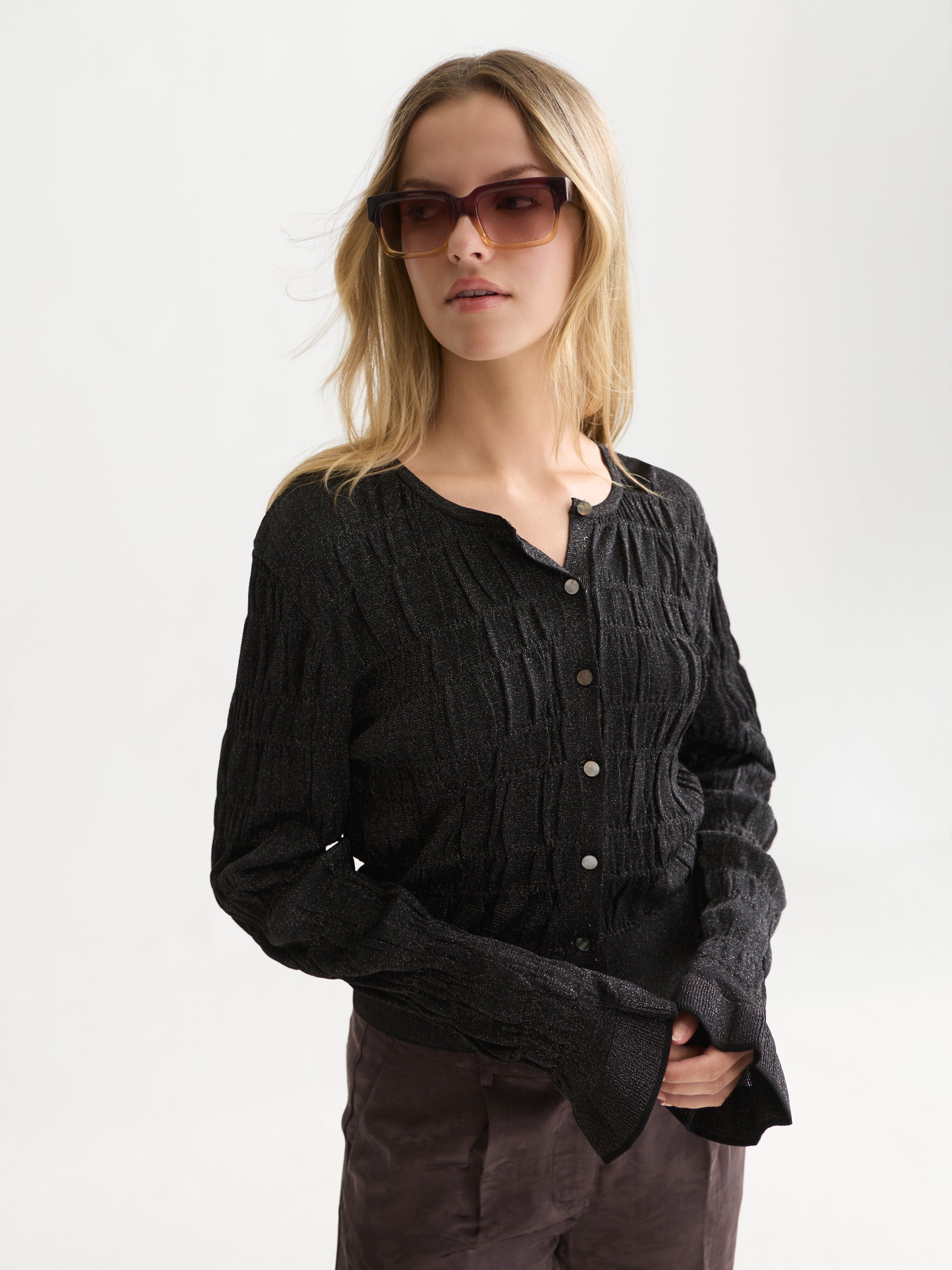 Black קרדיגן לנשים Smock Stitch SCOTCH & SODA