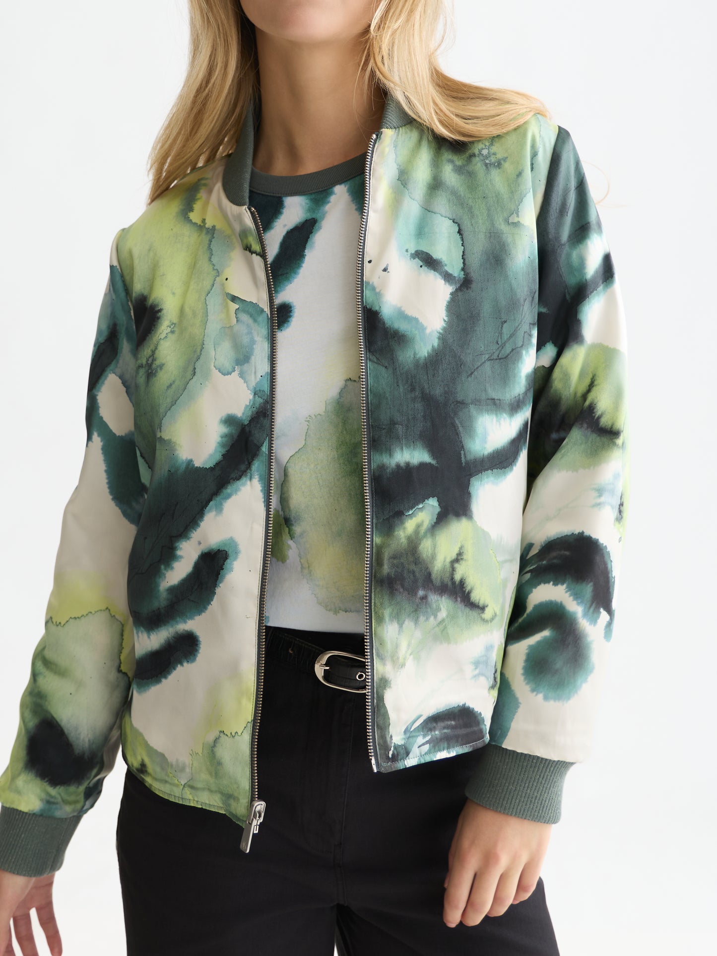 White Smoke ג'קט דו צדדי לנשים Reversible Quilted Bomber SCOTCH & SODA