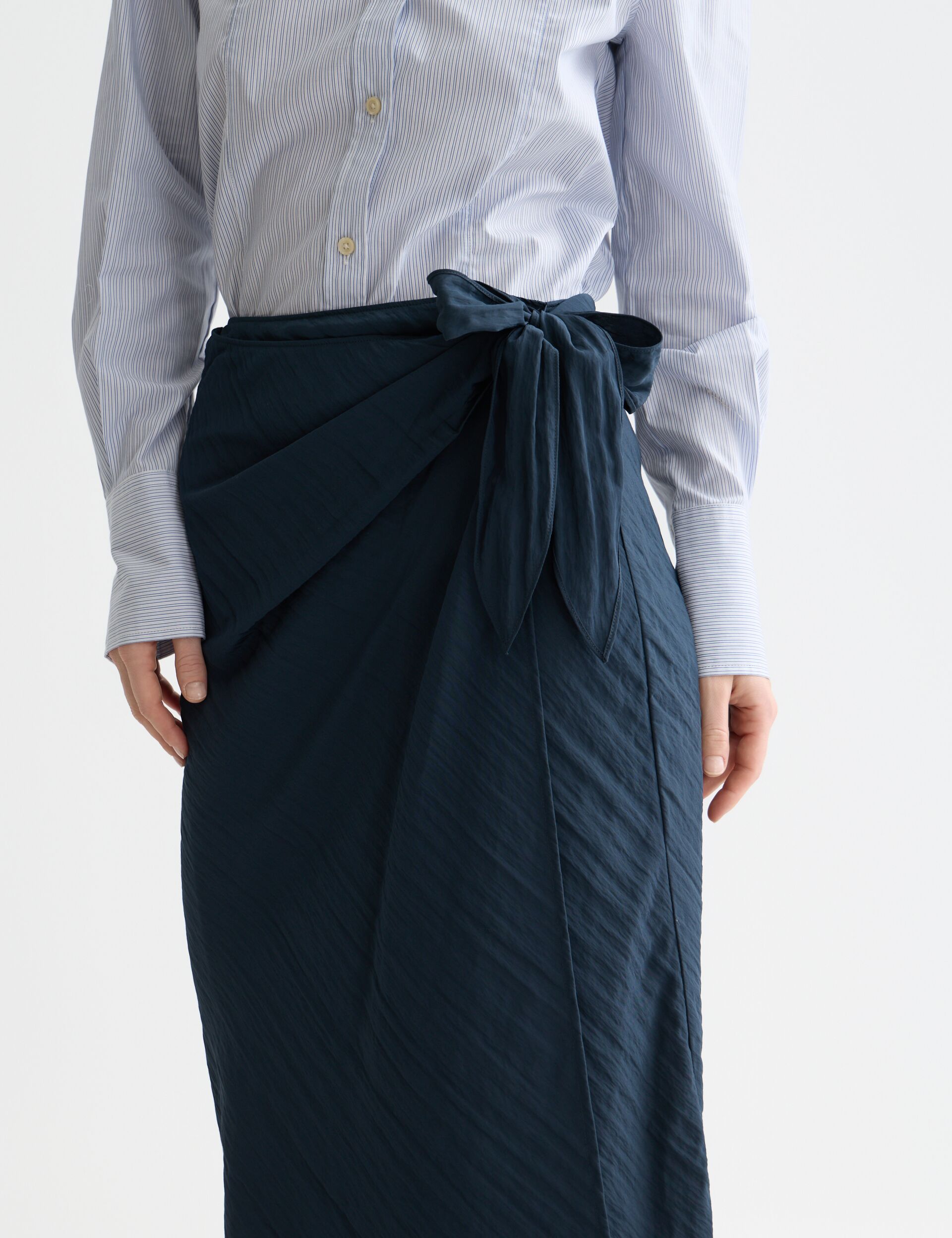 Black חצאית מידי לנשים Tie Wrap SCOTCH & SODA