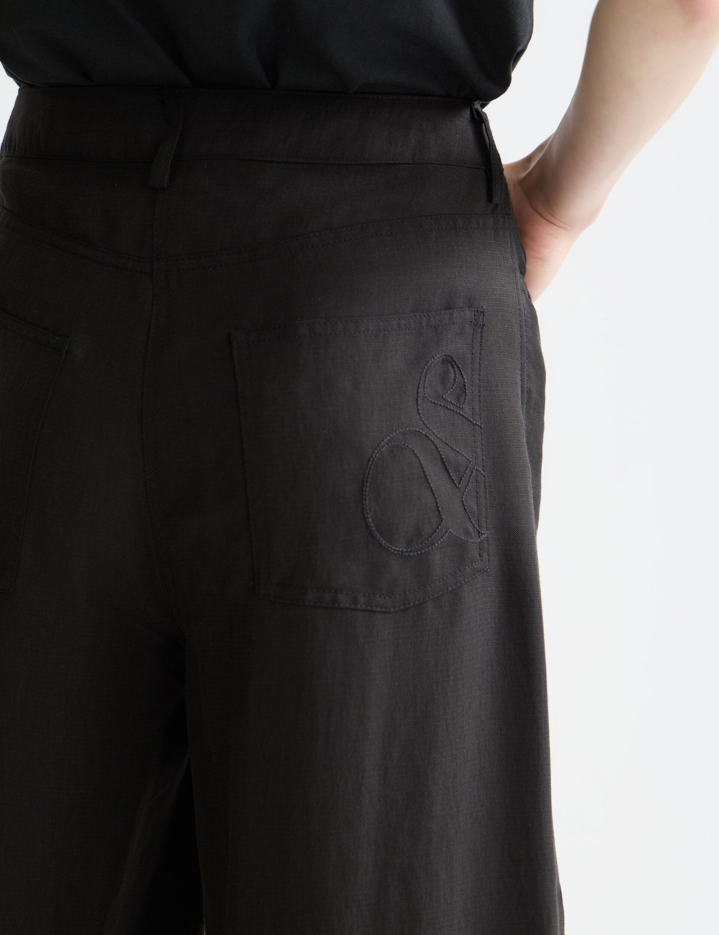 Black מכנסיים ארוכים לנשים Lotus SCOTCH & SODA