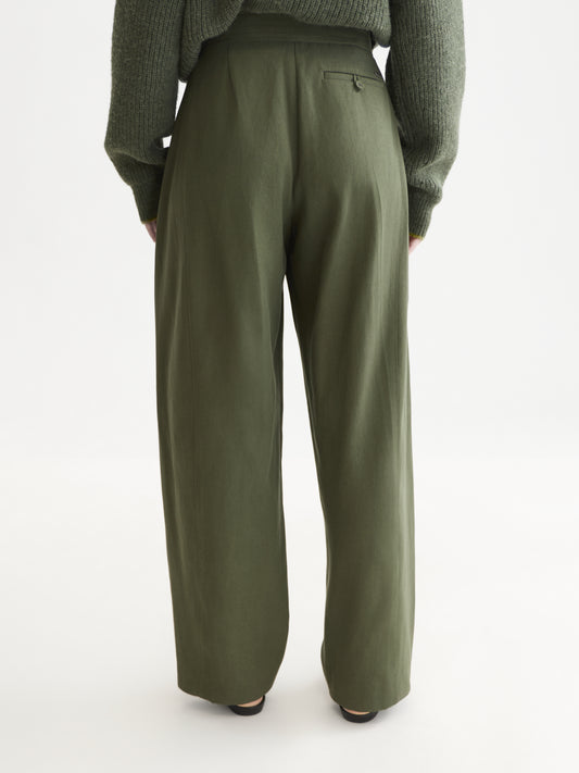 Dark Slate Gray מכנסי גברדין רחבים לנשים Quinn SCOTCH & SODA