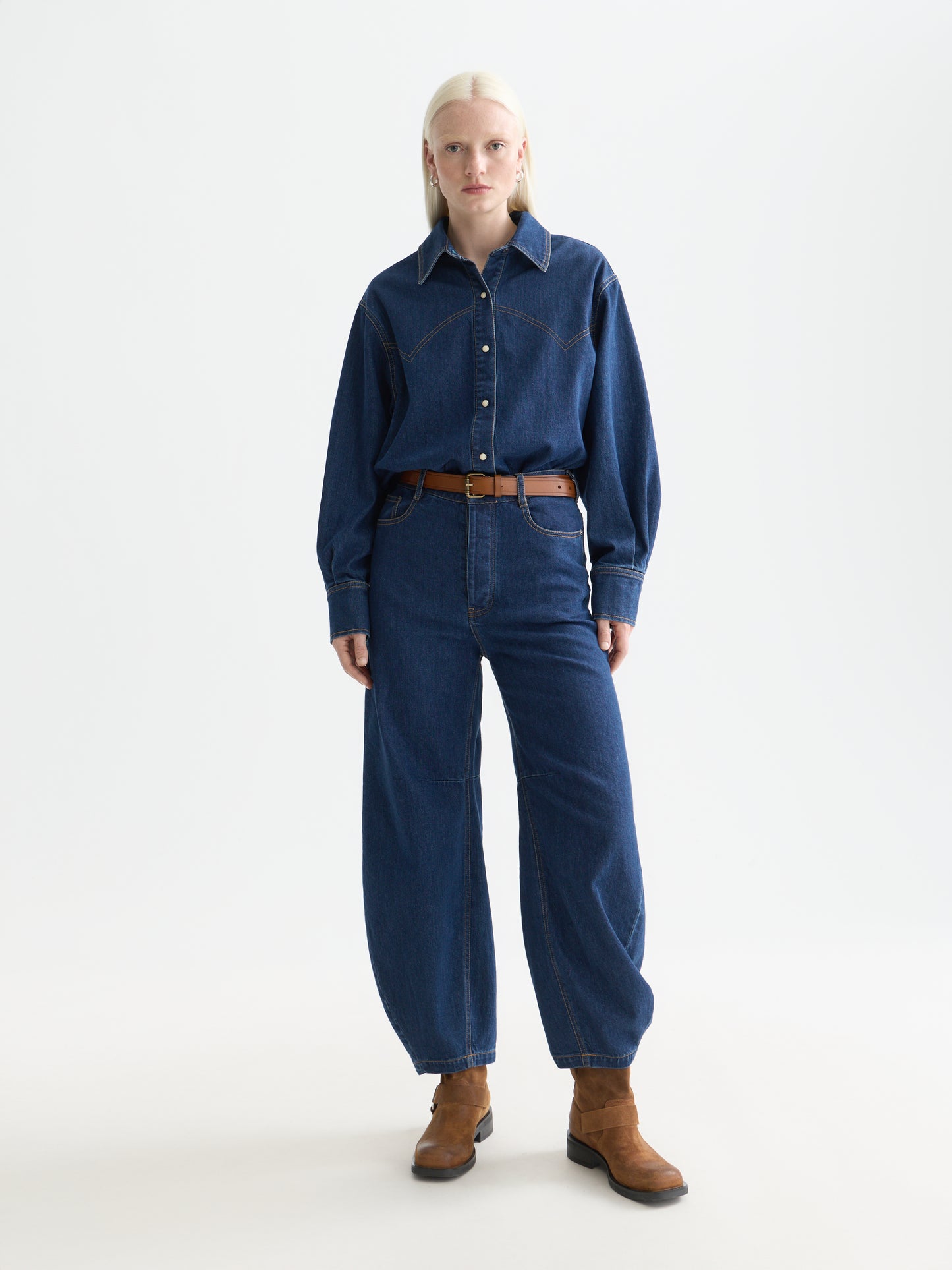 White Smoke THE LOOP HIGH RISE BARREL JEANS — TOP NOTCH ג'ינס ארוך SCOTCH & SODA