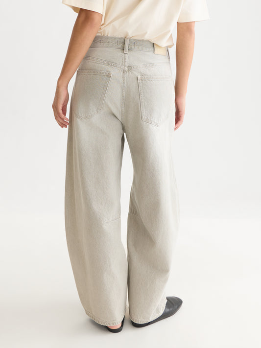Seashell ג'ינס ארוך לנשים Eve - Barrel Fit SCOTCH & SODA
