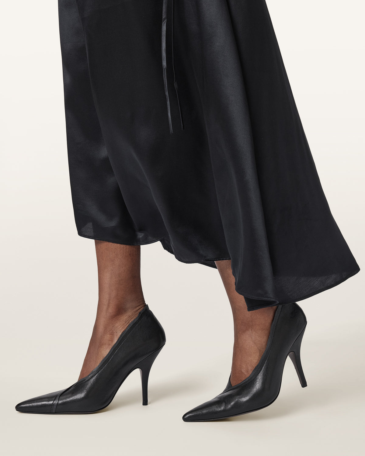 Black נעלי עקב לנשים Vera Court ALLSAINTS