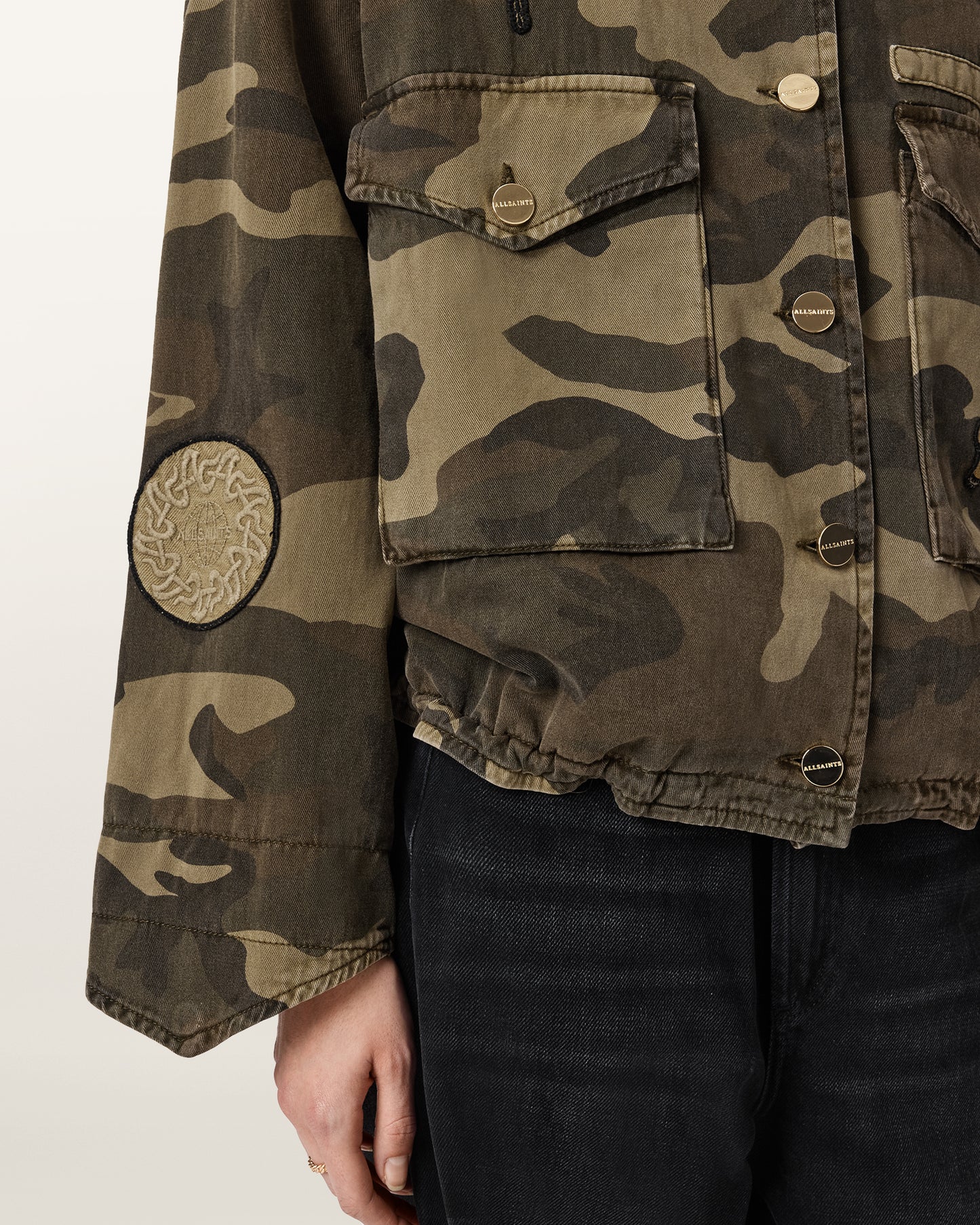 Black ג'קט פרינט צבאי לנשים Clay Patch Jacket ALLSAINTS