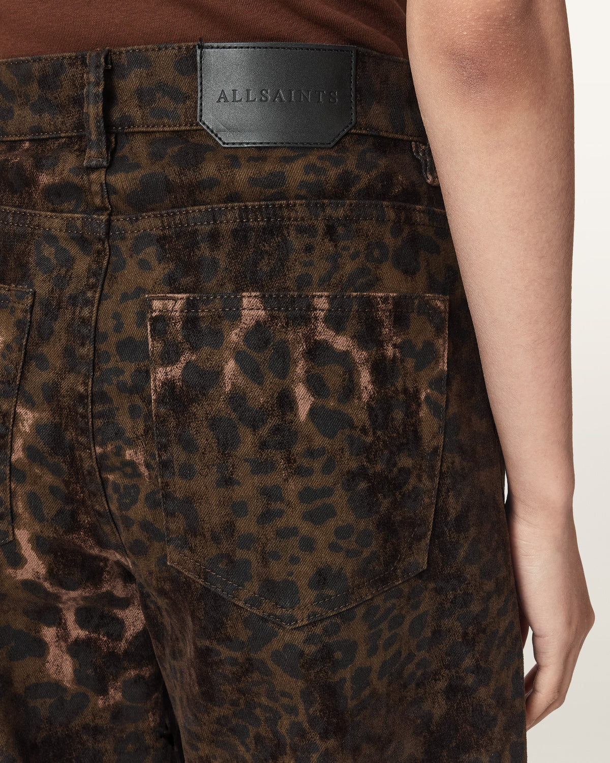 Black Sadie - Barrel Fit ג'ינס ארוך מנומר לנשים ALLSAINTS