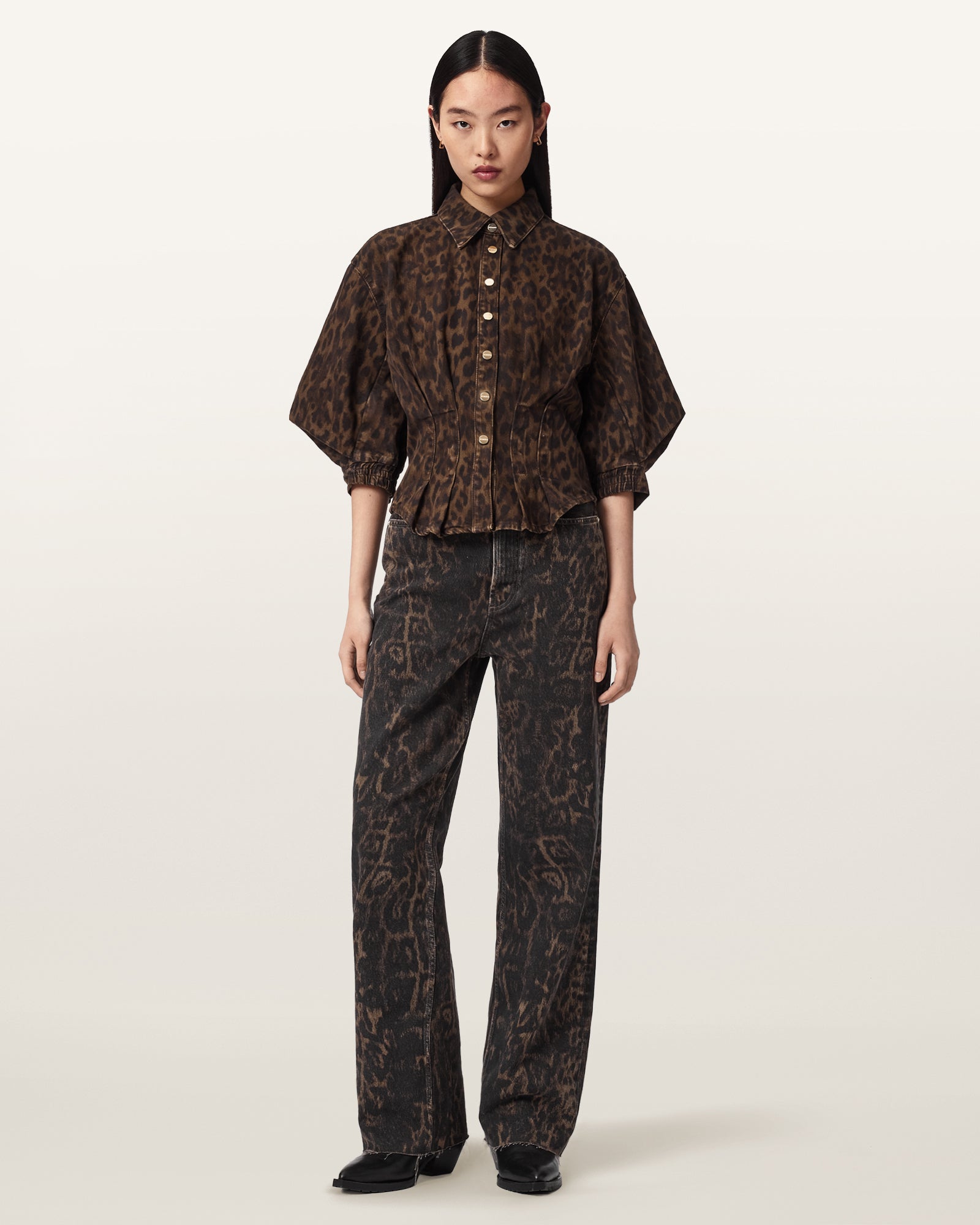 Antique White חולצה מכופתרת בפרינט מנומר קצרה לנשים Nancy Denim Shirt ALLSAINTS