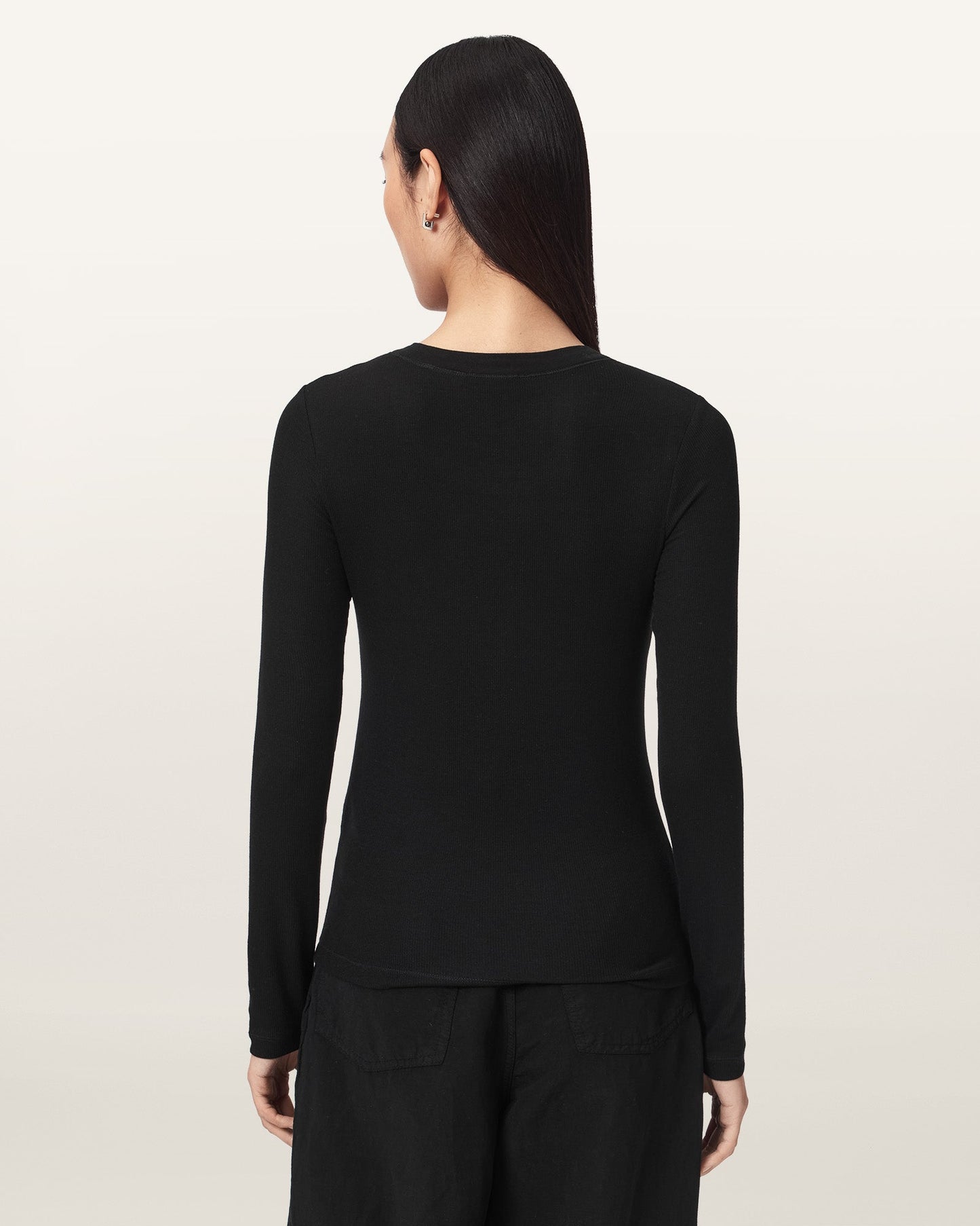 Black חולצת טריקו שרוול ארוך לנשים Rina ALLSAINTS