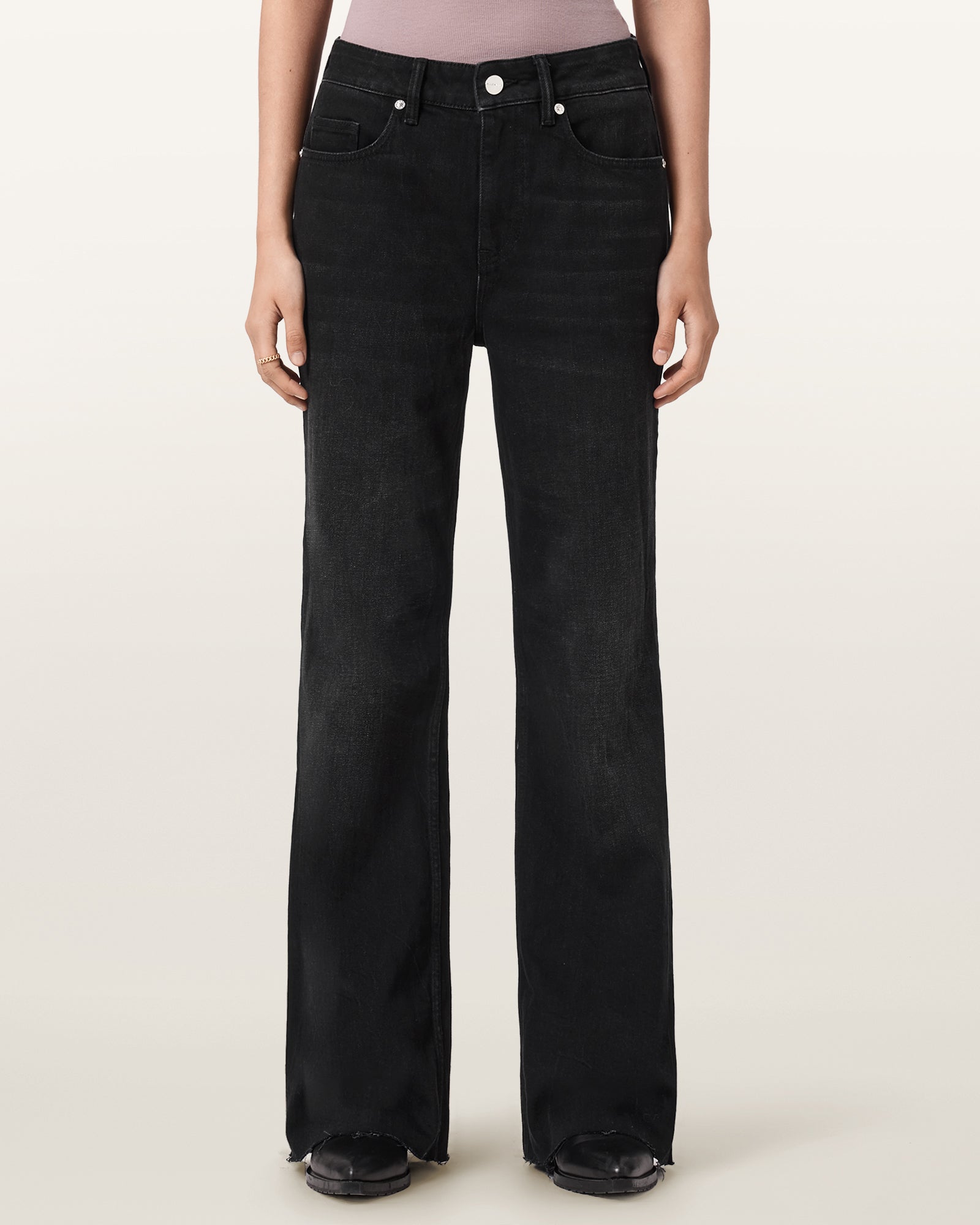 Black ג'ינס ארוך לנשים Ember Flared - Wide Fit ALLSAINTS