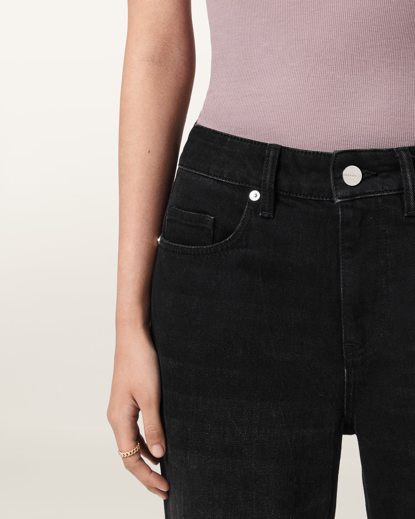 Black ג'ינס ארוך לנשים Ember Flared - Wide Fit ALLSAINTS