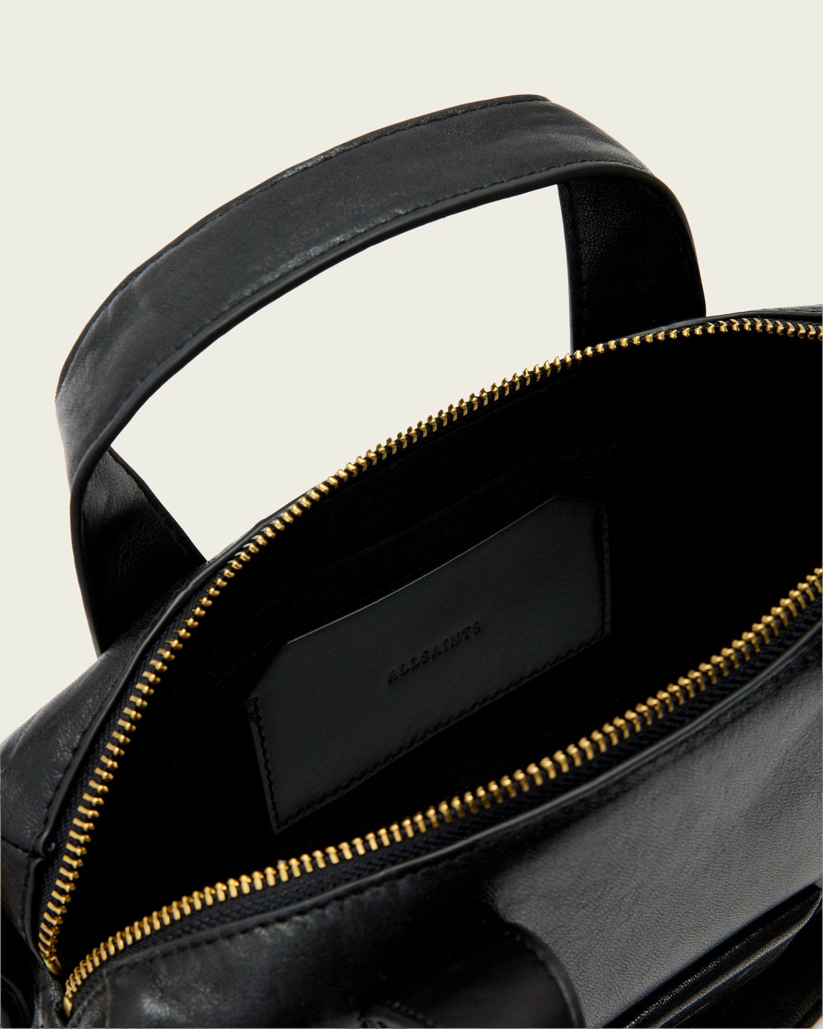 Black תיק צד לנשים Ares Grain ALLSAINTS