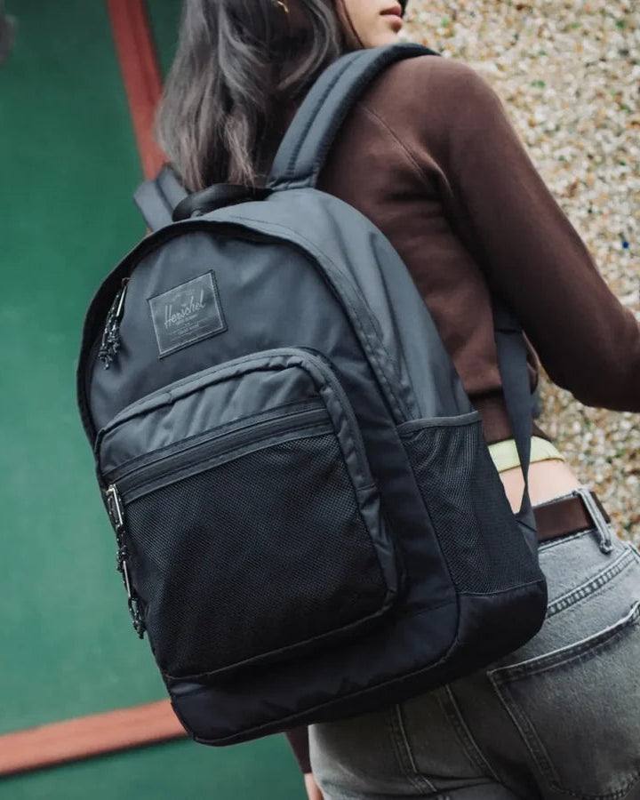 תיק גב Herschel Kaine Varsity 28L