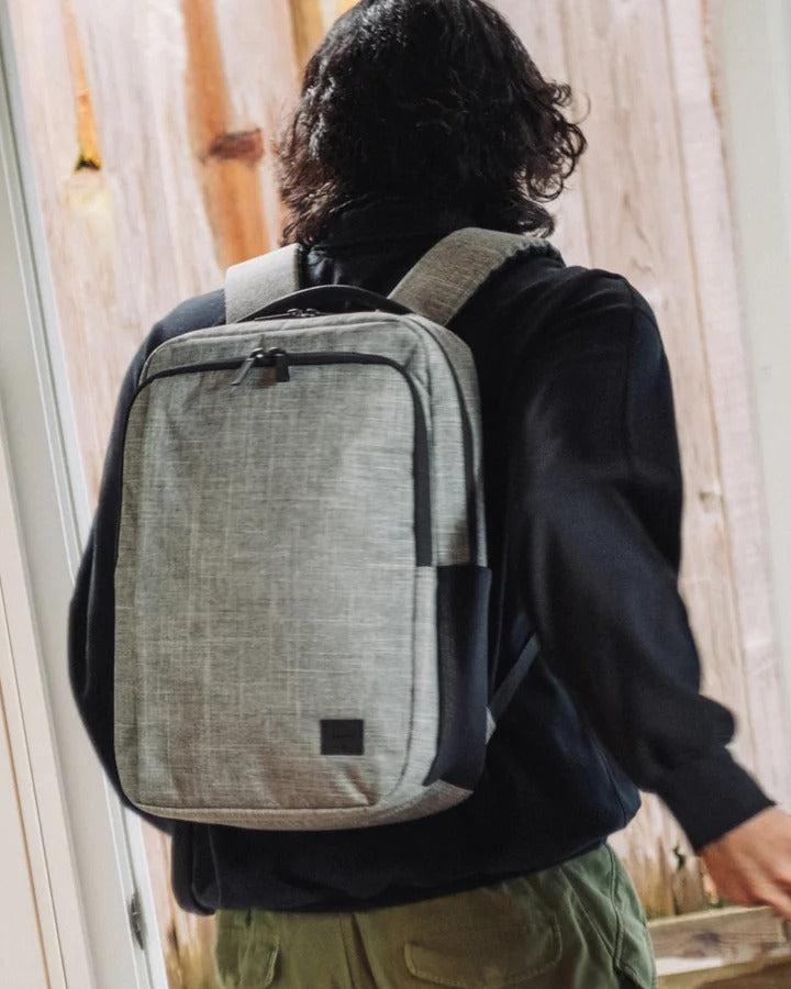 תיק גב Herschel Kaslo Daypack Tech 20L