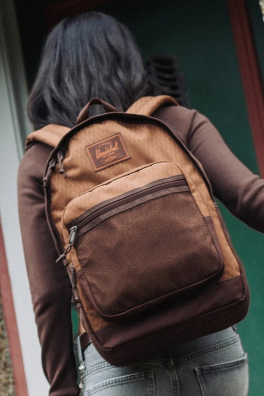 Black תיק גב Kaine HERSCHEL