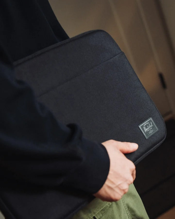 Black נרתיק למחשב Herschel Denman 15–16 Inch Tech HERSCHEL