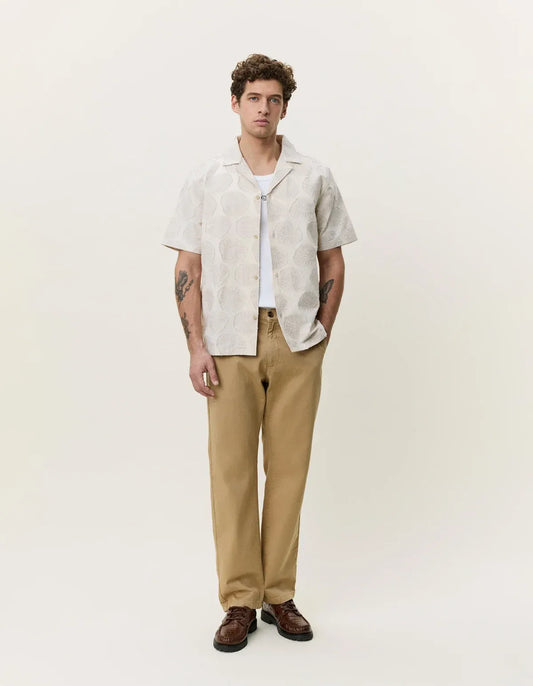 Antique White חולצה מכופתרת קצרה לגברים Dahlia Jacquard SS Shirt LES DEUX