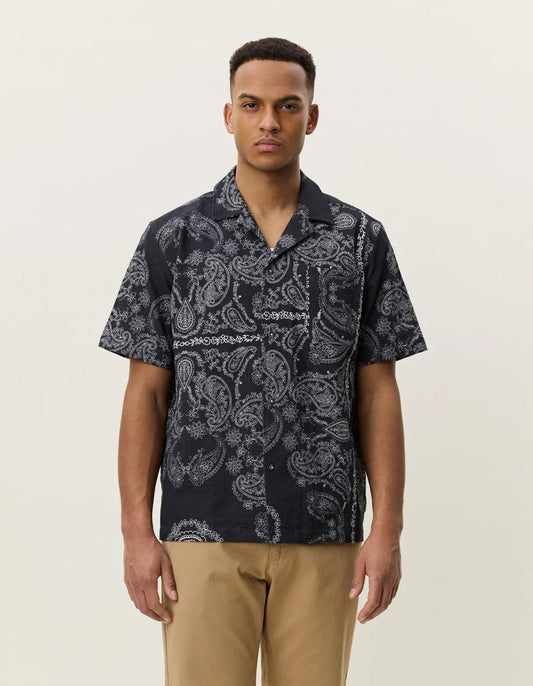Lavender חולצה מכופתרת קצרה לגברים Paisley AOP SS Shirt LES DEUX