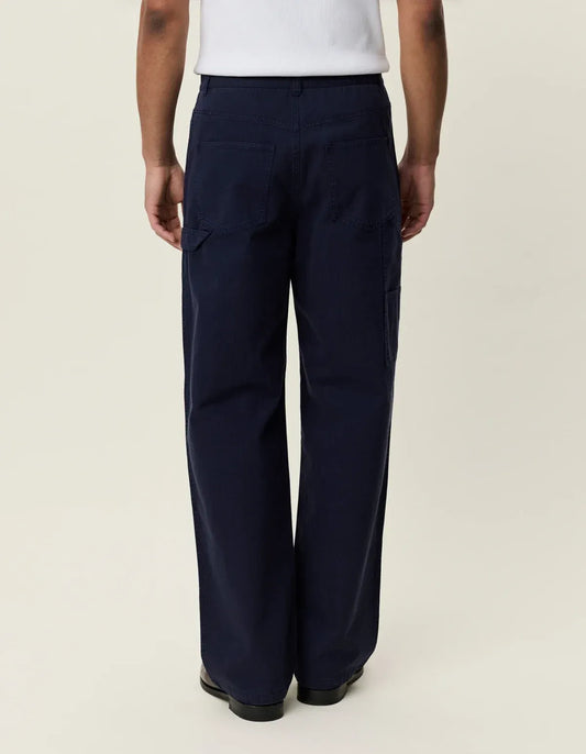 Black מכנסיים ארוכים לגברים Roi Carpenter Herringbone Pants LES DEUX