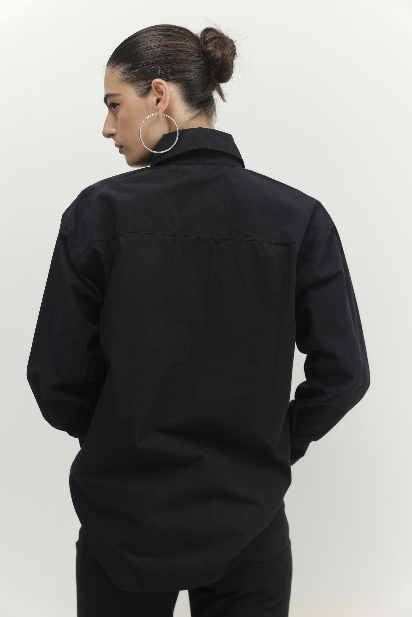 Black חולצה מכופתרת ארוכה לנשים Must Have PAPER