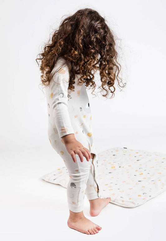 White Smoke אוברול לתינוקות עם הדפס story X MINENE